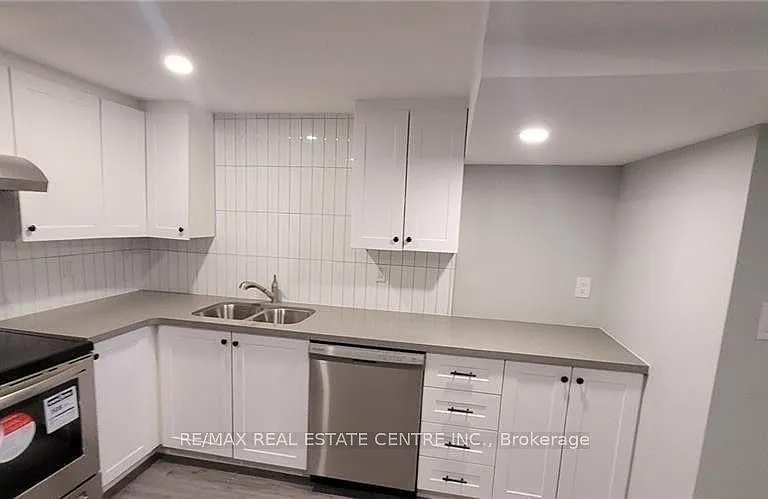 5 Orlanda Rd #BASEMENT — Photo 7