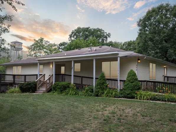 377 N Main St, Plainwell, MI 49080