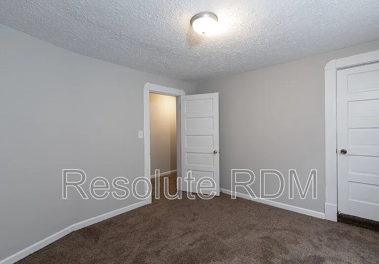 1920 Sugar Grove Ave — Photo 21
