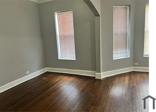 3 bed, 1300 sqft, $1,600 — Photo 2