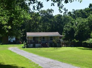 11262 Debbie Ln, Iola, TX 77861