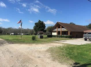 1014 Jobe Rd, Alleyton, TX 78935