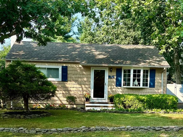 172 McKinley Ct, Brick, NJ 08724