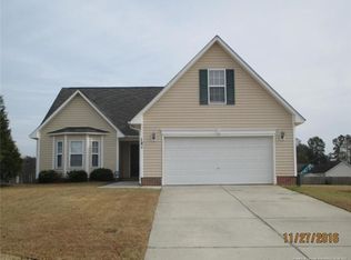 181 Canter Dr, Raeford, NC 28376