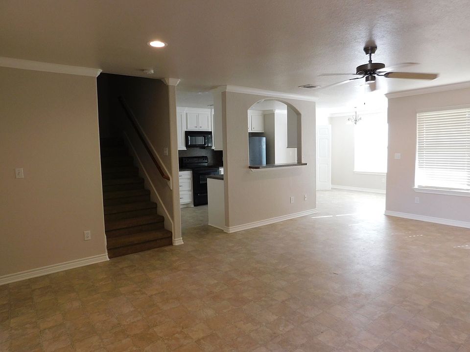 1st image of 118 Bolero Way #118