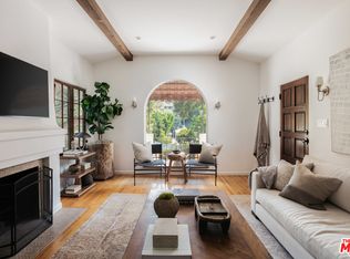 8515 Ridpath Dr, Los Angeles, CA 90046