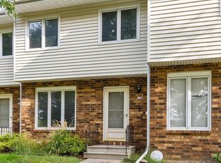 120 Holiday Cir #5, West Des Moines, IA 50265
