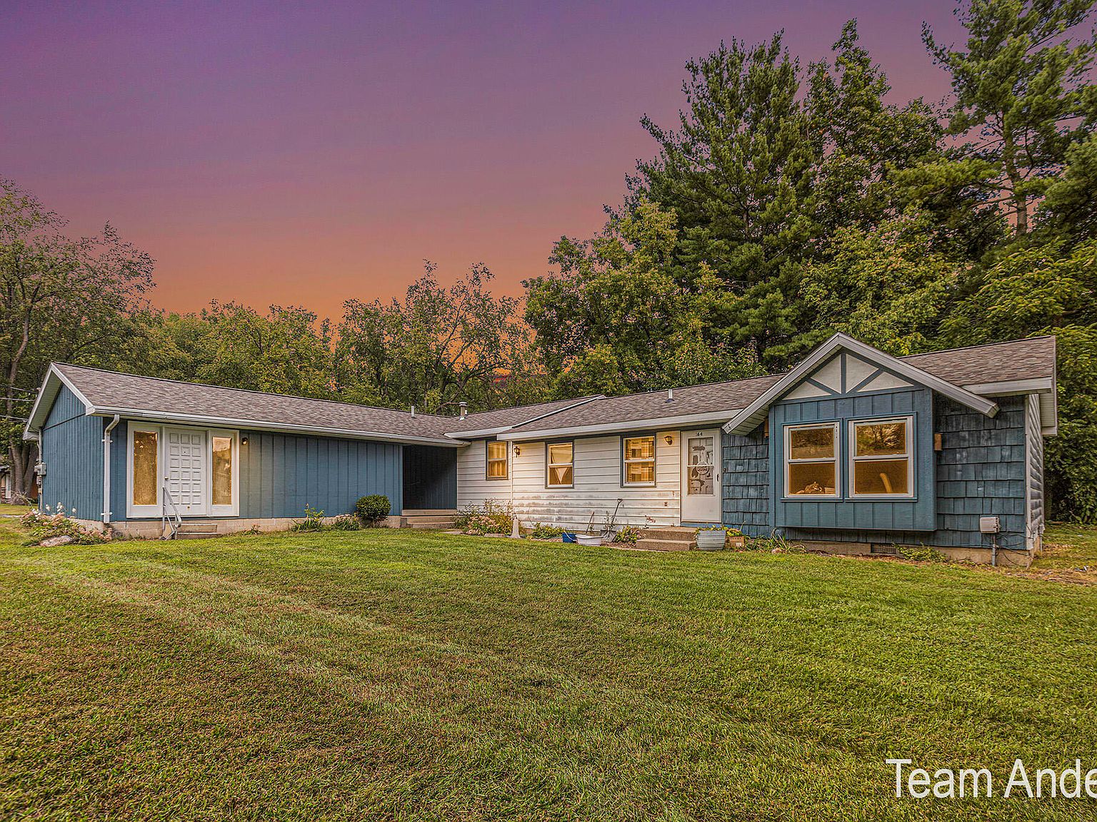 480482 Lone Pine St NW, Sparta, MI 49345 Zillow
