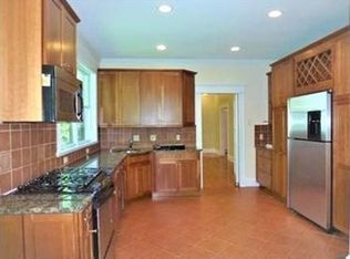 296 Mason Ter #1, Brookline, MA 02446