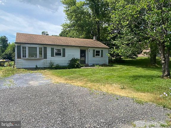 2nd image of 5865 Wertzville Rd