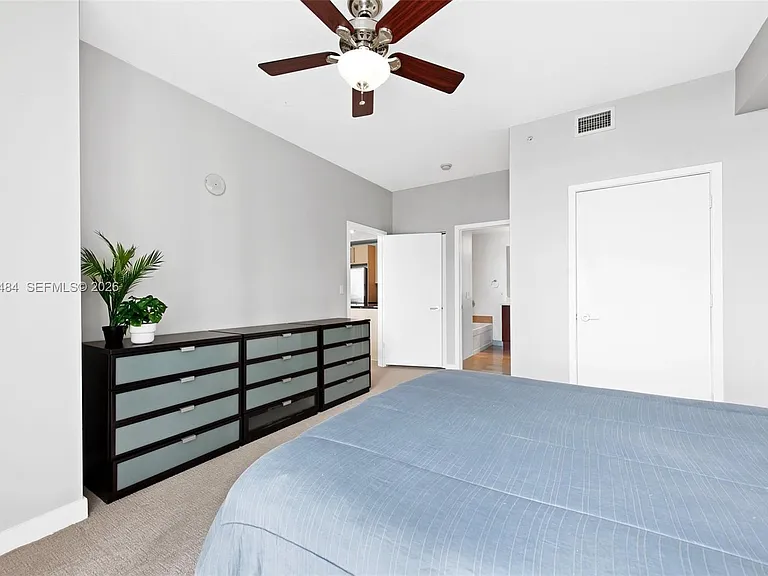 79 SW 12th St #2503 — Photo 10