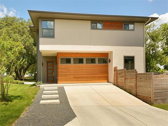 2nd image of 500 S Park Dr #B
