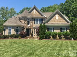 209 Red Twig Ct, Waxhaw, NC 28173