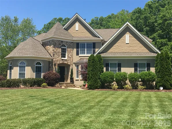 209 Red Twig Ct, Waxhaw, NC 28173