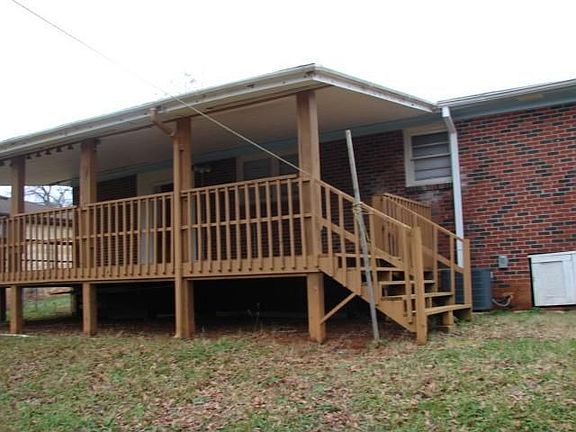 2nd image of 12 Alice Farr Dr