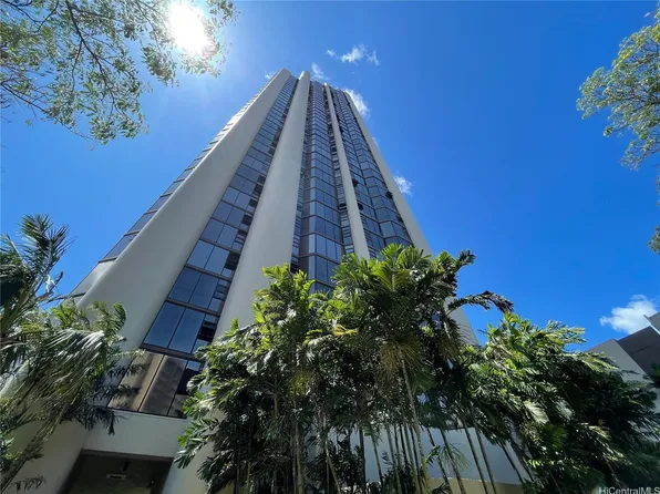 930 Kaheka St APT 3002, Honolulu, HI 96814