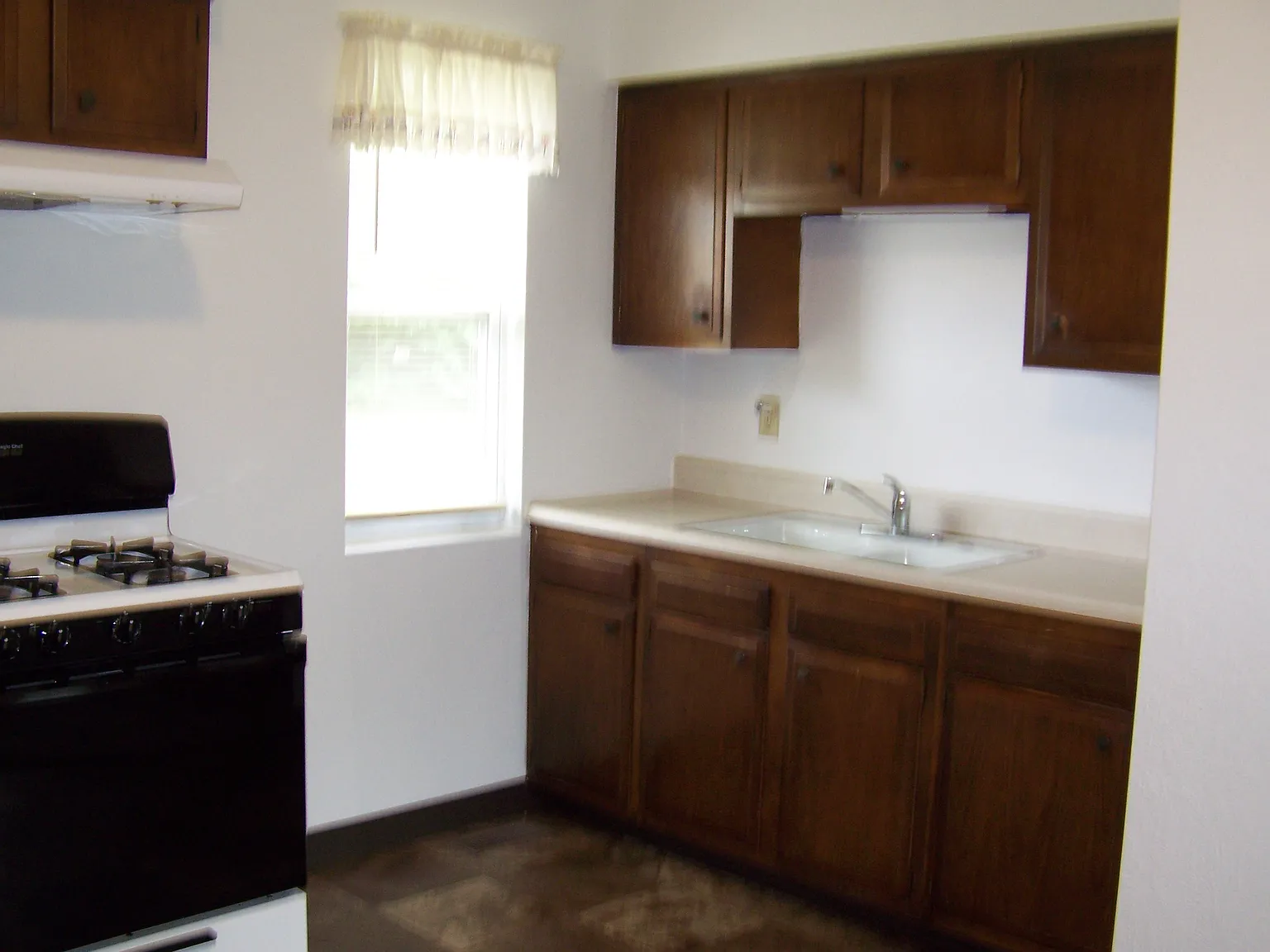 1 bed, 700 sqft, $700 — Photo 4