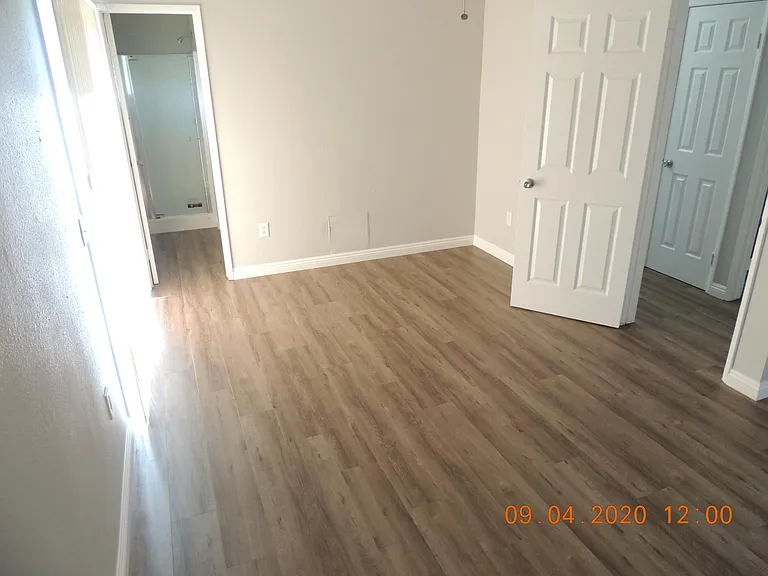2053 S Plum Ave — Photo 13