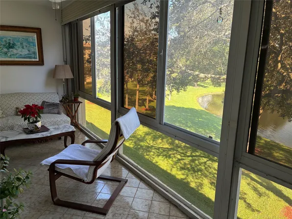 2304 Lucaya Ln APT D3, Pompano Beach, FL 33066