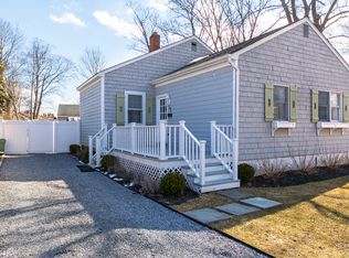(Undisclosed Address), Southampton, NY 11968