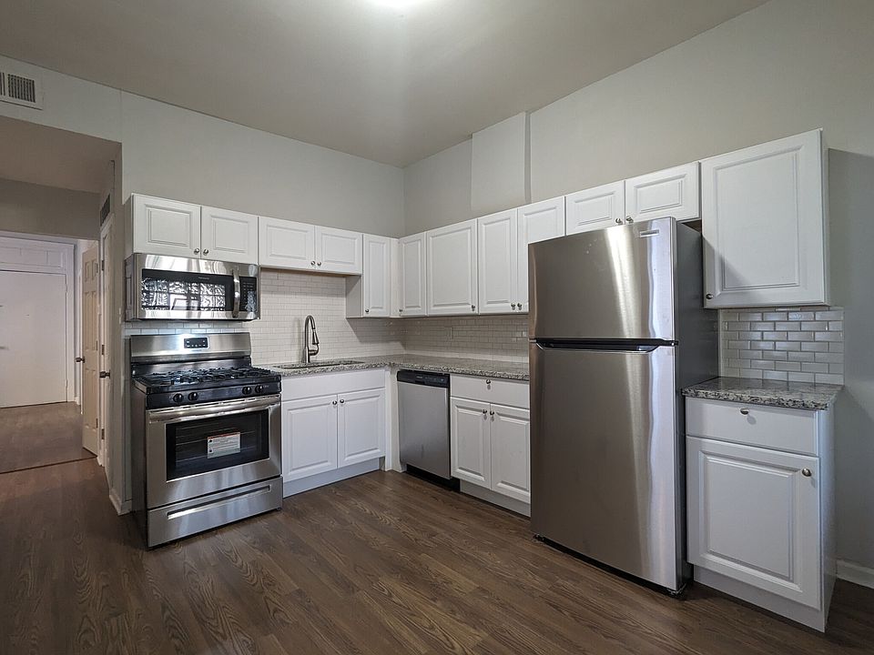 1st image of 1424 N Maplewood Ave #1R