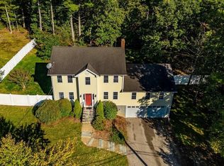 144 Cedar St, Sturbridge, MA 01566