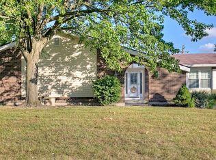 125 Trails End Dr, Monroe, OH 45050