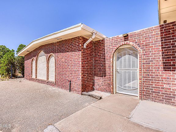 5th image of 3453 E Glen Dr