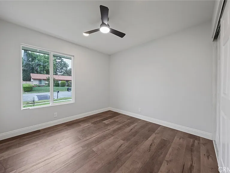 1624 Cordova Ave — Photo 12