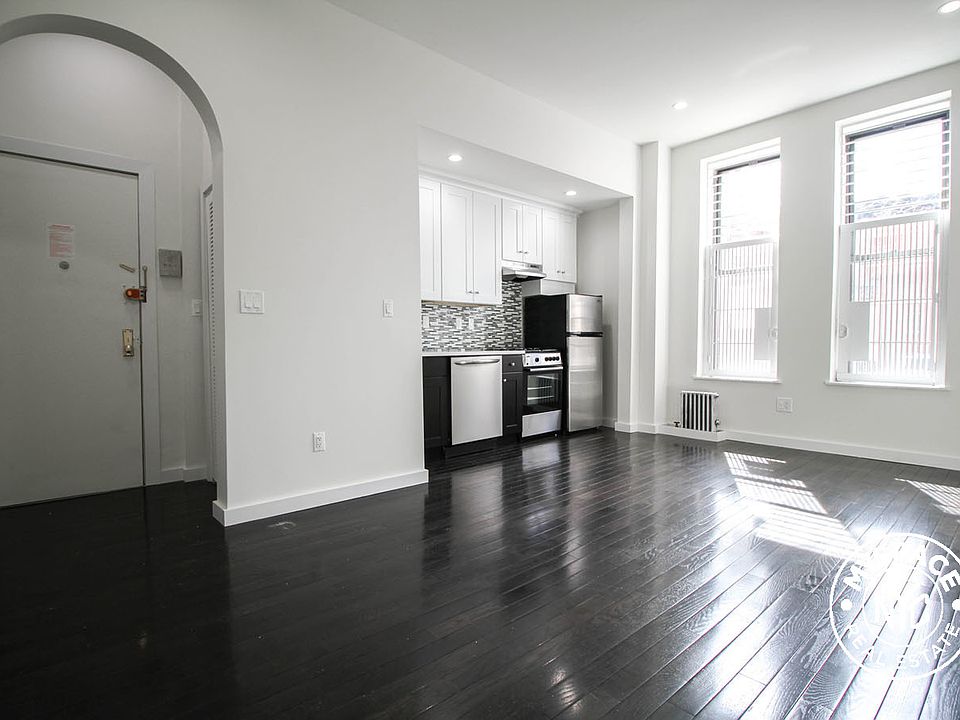 1st image of 303 Putnam Ave APT 3D