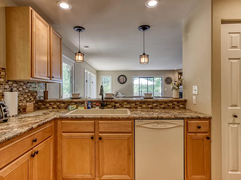 3708 Harris Mountain Way — Photo 6