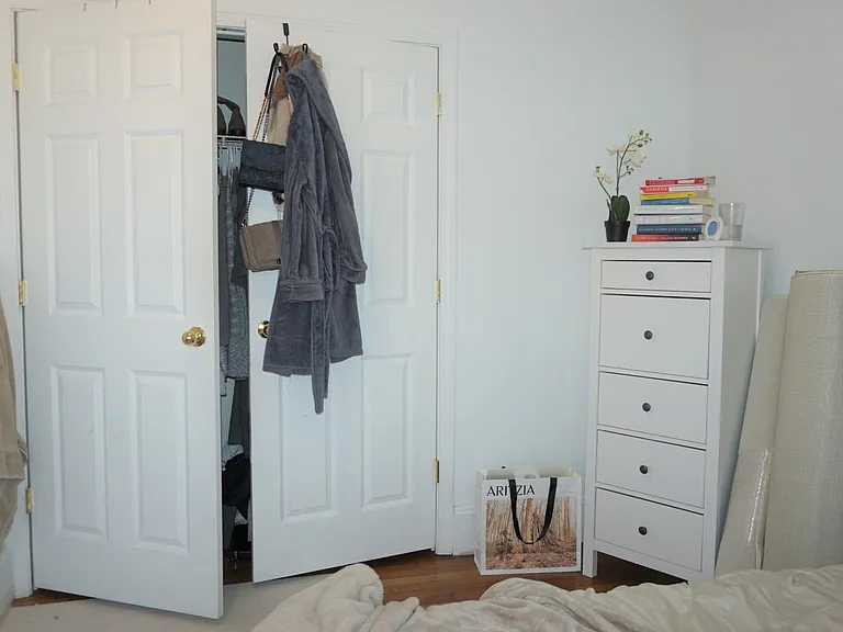 56 Egmont St #1 — Photo 7