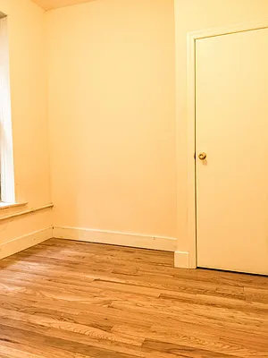 Rented by Premier Metro Realty Corp | media 24