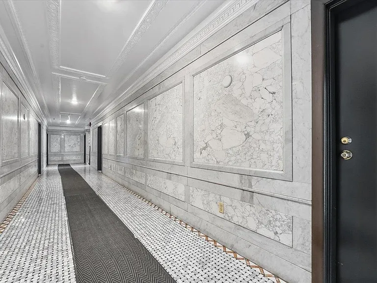 3-5 Potter Pl #2B — Photo 15