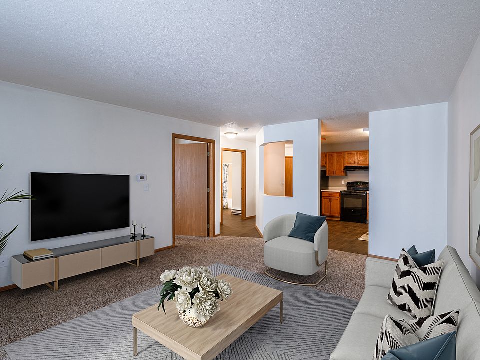 Fargo, ND Willow Park Apartments | Living