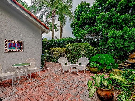 3rd image of 1121 Bel Aire Drive