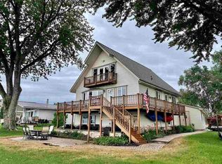 108 Robindale Ct, Brooklyn, MI 49230