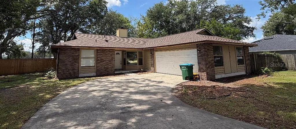 3 bed, 2.0 bath, 1466 sqft, $2,095 — Photo 2