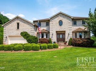 128 View Point Rd, Cogan Station, PA 17728