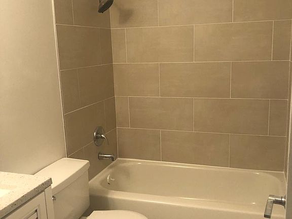 3rd image of 2813 Eaton St #2813
