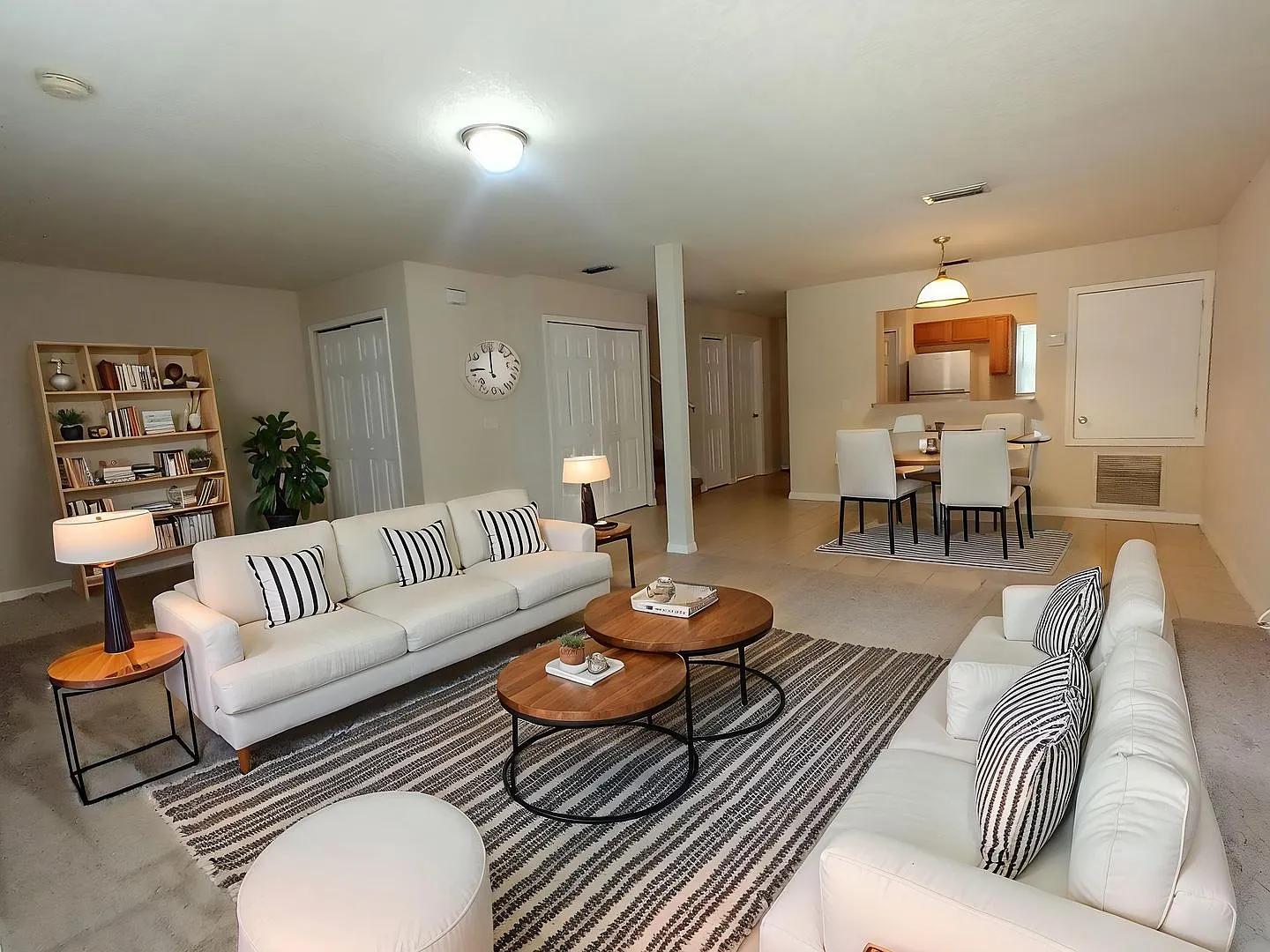 880 E Columbia Ave. — Photo 3