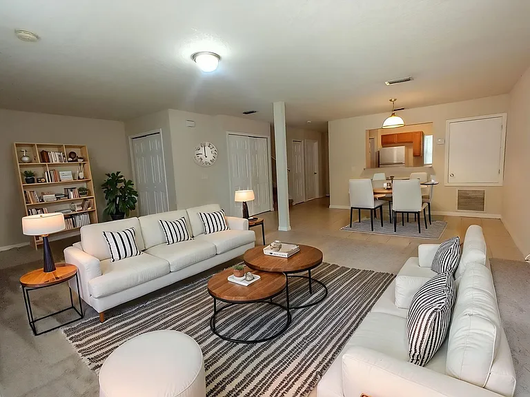 880 E Columbia Ave — Photo 3