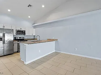 1119 Diplomat Pkwy E — Photo 8