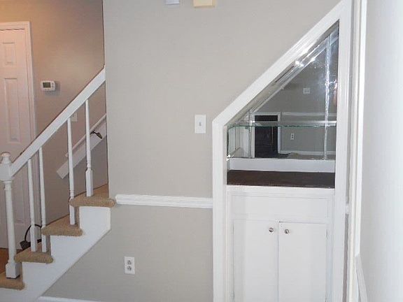 3rd image of 117 Sidesaddle Ln