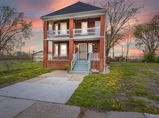 3010 Montclair St, Detroit, MI 48214