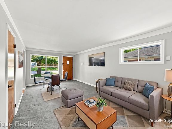 4th image of 14589 Helen St