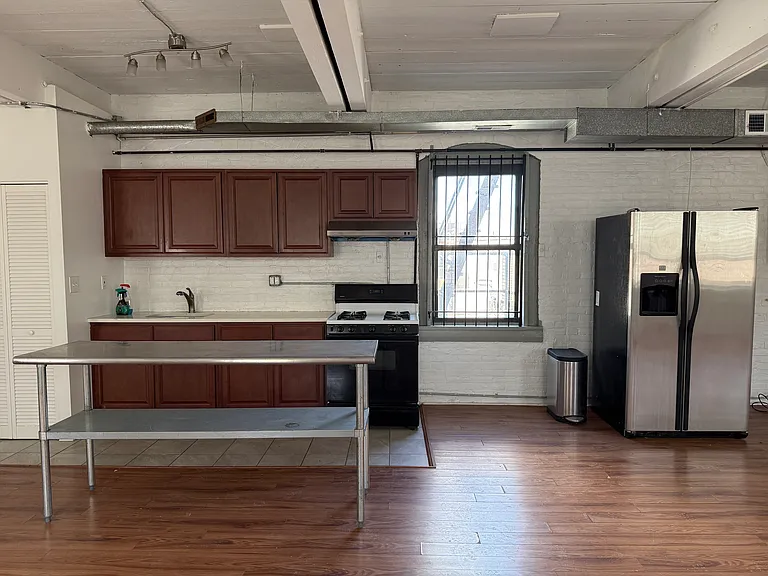 1011 Cherry St #4F — Photo 4