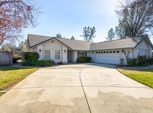 3021 Sunglow Dr, Redding, CA 96001