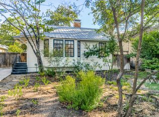 221 Redwood St, Alamo Heights, TX 78209