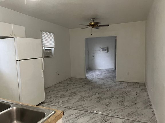 3rd image of 1951 24th St Unit C